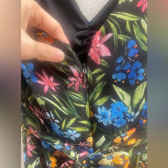 Kensie Blossoms Floral Print V-Neck Short Sleeve A-Line Dress size Zero - Picture 12 of 16